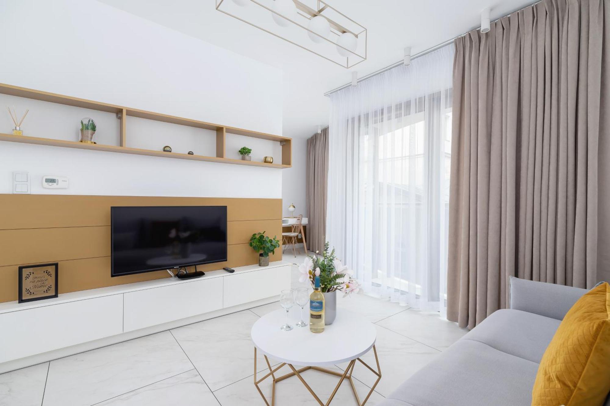 Modern Cracow Old Town By Renters Krakau